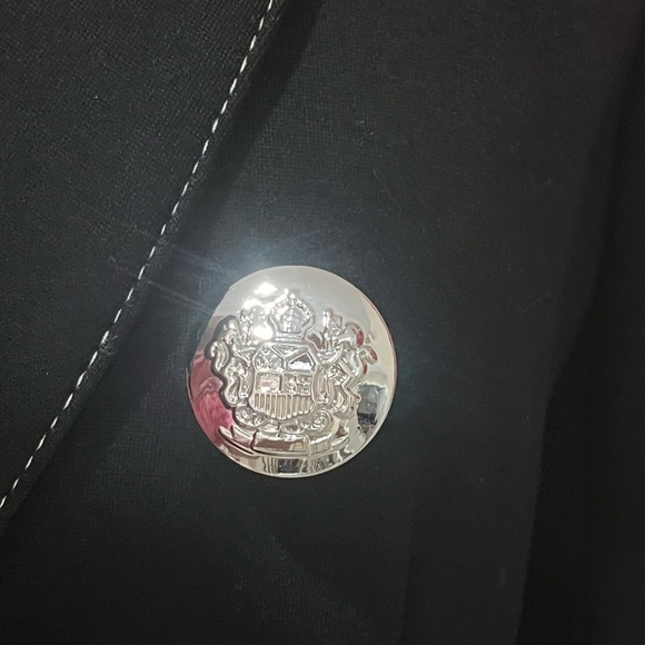 Tahari Double Breasted Black Blazer w/ White Top Stitching, Chrome Buttons, 10P - Picture 7 of 12